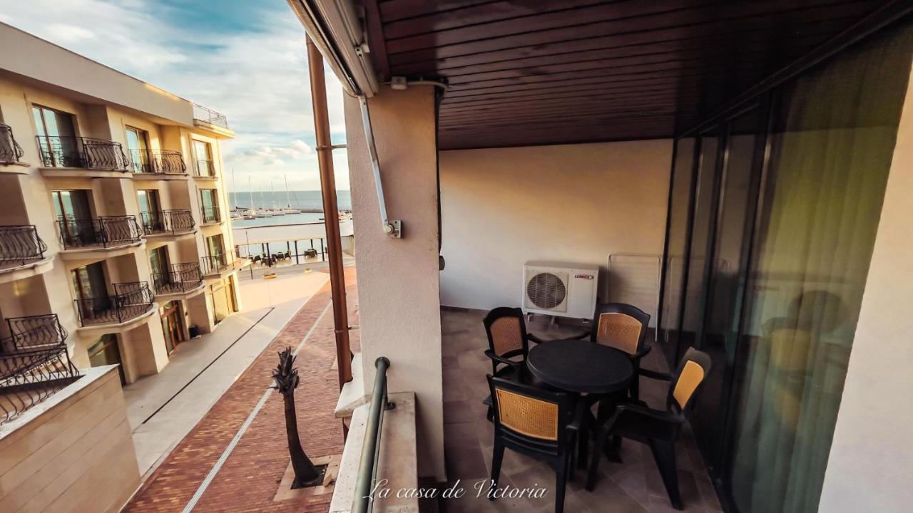 La Casa De Victoria - Holiday Apartment Balchik Bagian luar foto